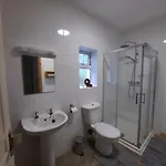Conneelys Cottage, Connemara, Clifden, H71y096 * Клифден