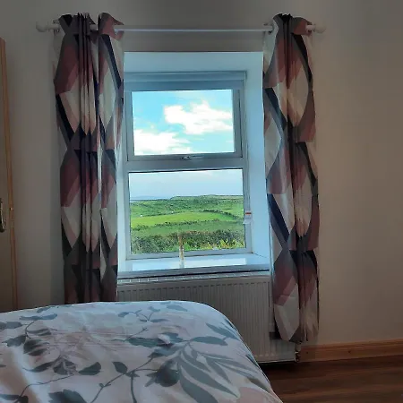 Conneelys Cottage, Connemara, Clifden, H71y096 度假居 *