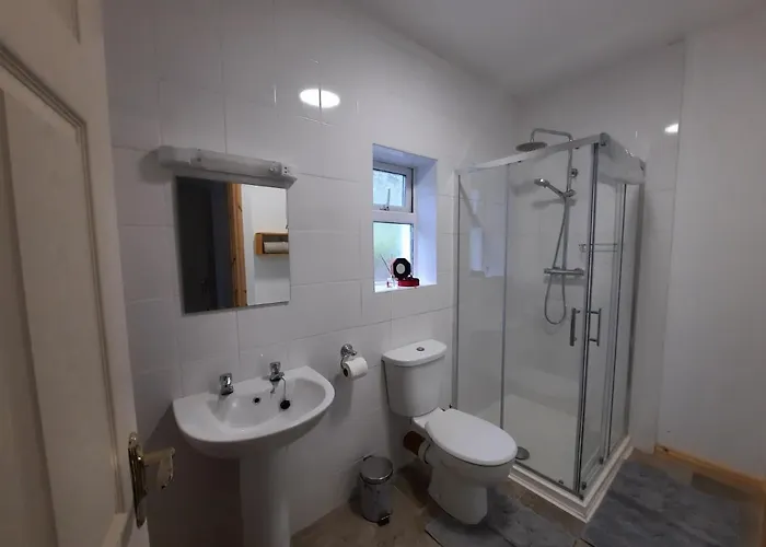 Conneelys Cottage, Connemara, Clifden, H71y096 * Clifden