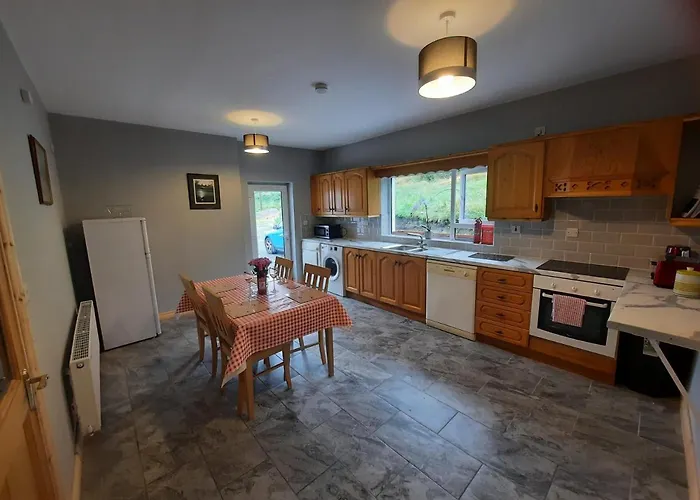 Conneelys Cottage, Connemara, Clifden, H71y096